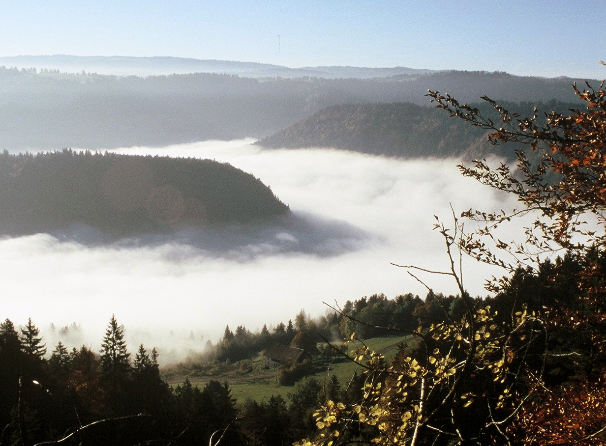 Méandres ennuagés du Doubs