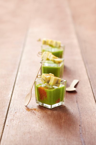 VERRINE AU MORBIER – VELOUTÉ DE PETITS POIS ET SAUMON_1
