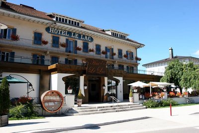 LOCATION DE VÉLOS ÉLECTRIQUES - HÔTEL LE LAC_1