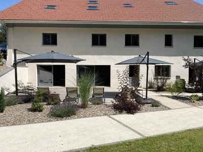 Facade des gîtes