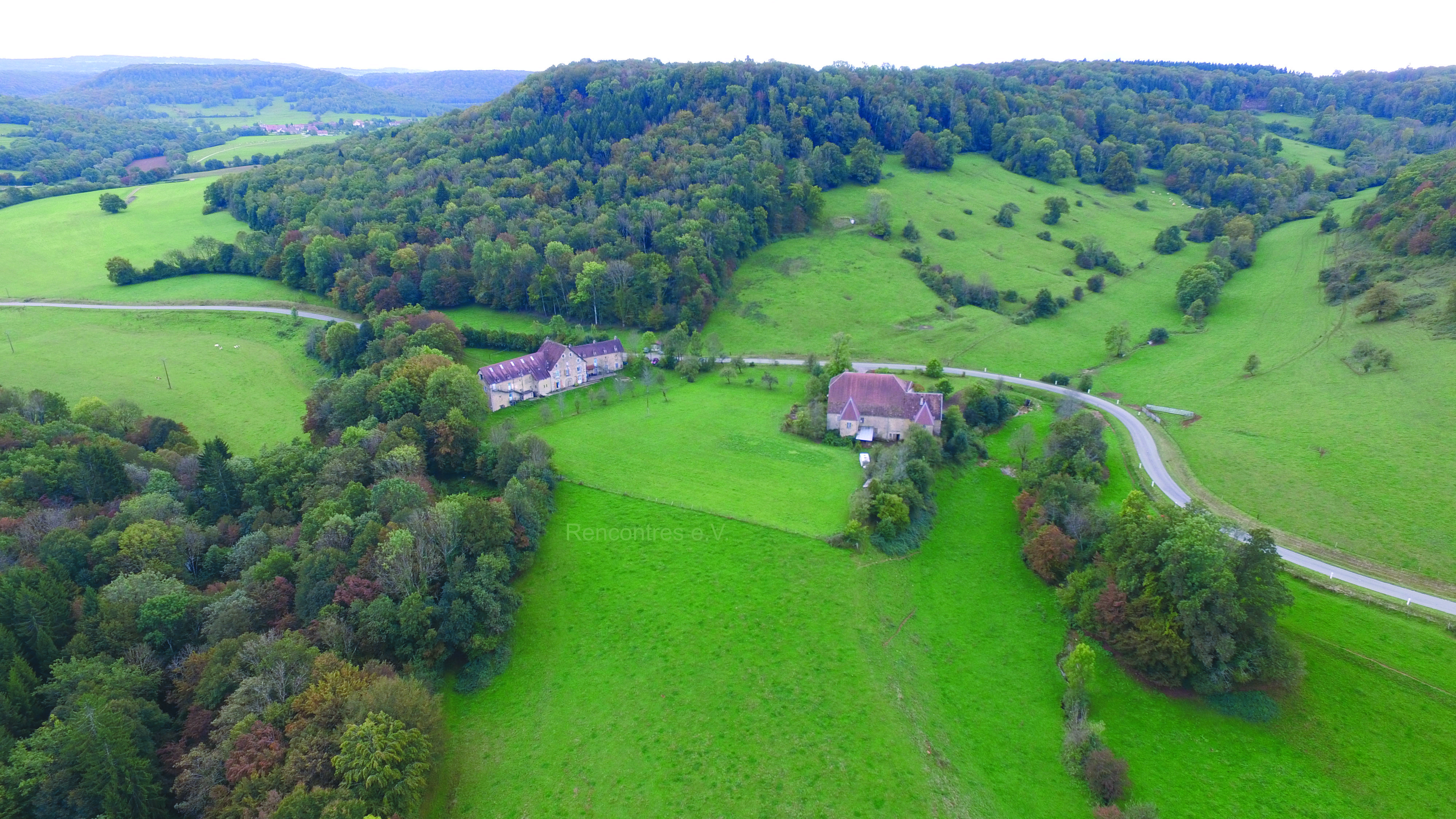 GÎTE D'ÉTAPE - VAL SAINTE MARIE_photographie_aérienne