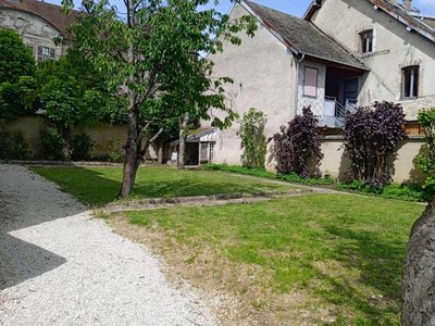 Villa Douce Loue - extérieur ©Gauthier Philippe