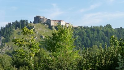 AIRE DE STATIONNEMENT CAMPING-CARS - CHÂTEAU DE JOUX_1
