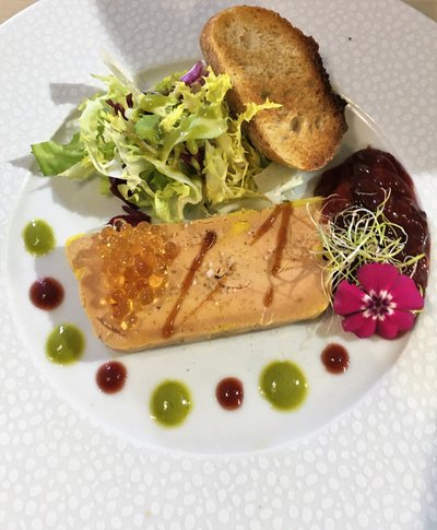 Foie gras mi-cuit du Chef et son confit