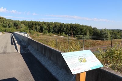 Vue sur la LGV depuis le pont de Chassagne