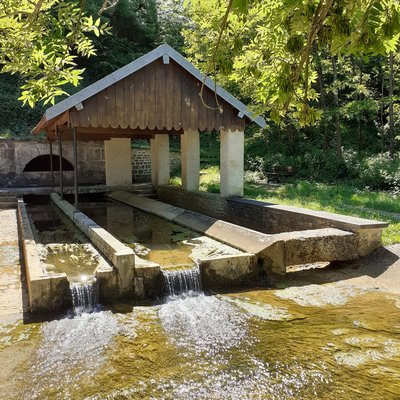 Fontaine lavoir de Cordiron