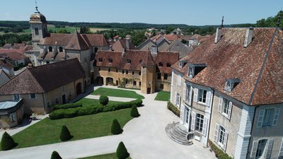 Pin, Cité de Caractère