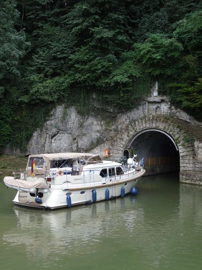 Le tunnel fluvial