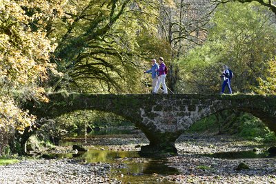 Randonneurs dans la vallée