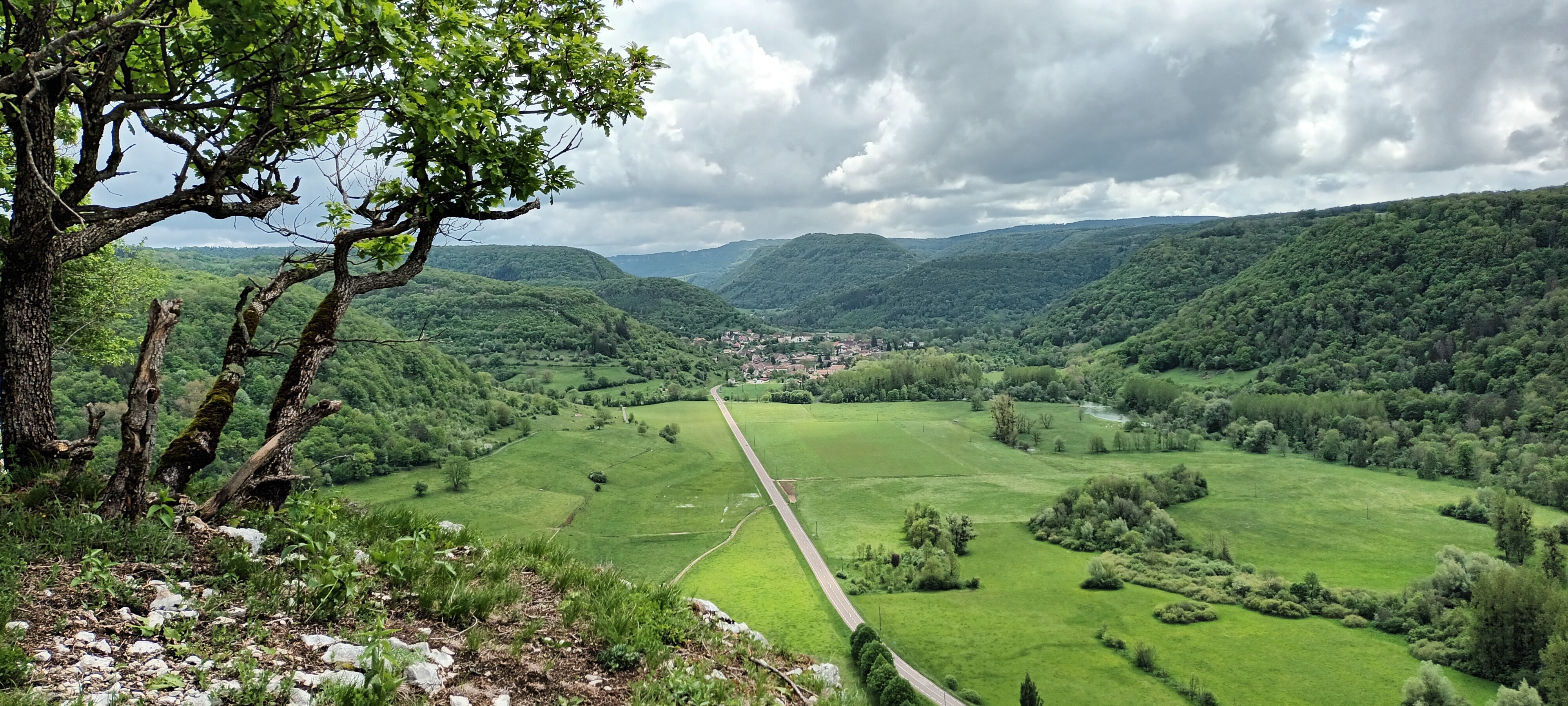 Ornans, Roche Lahier
