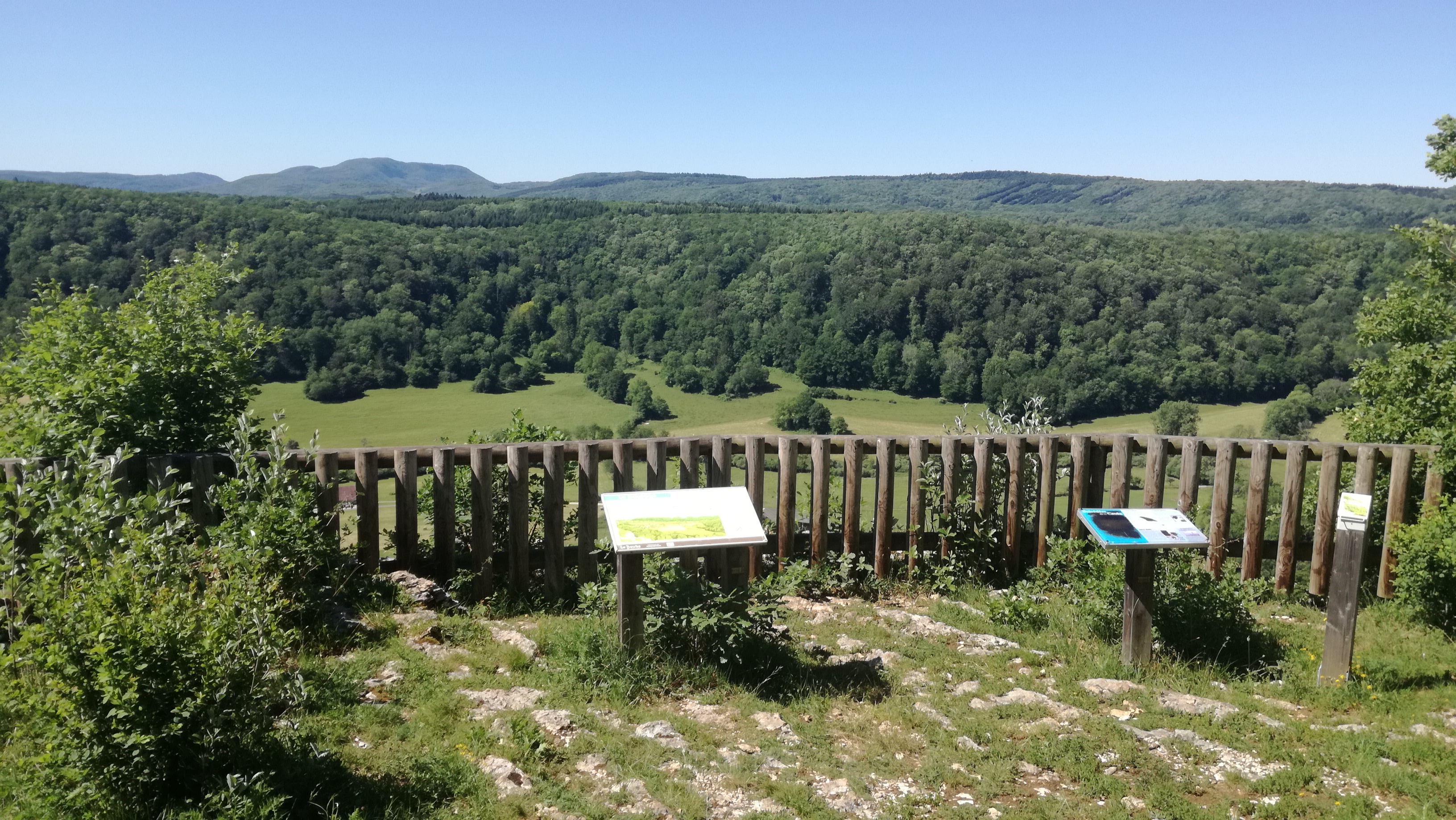 Cussey-sur-Lison, Belvédère de la croix