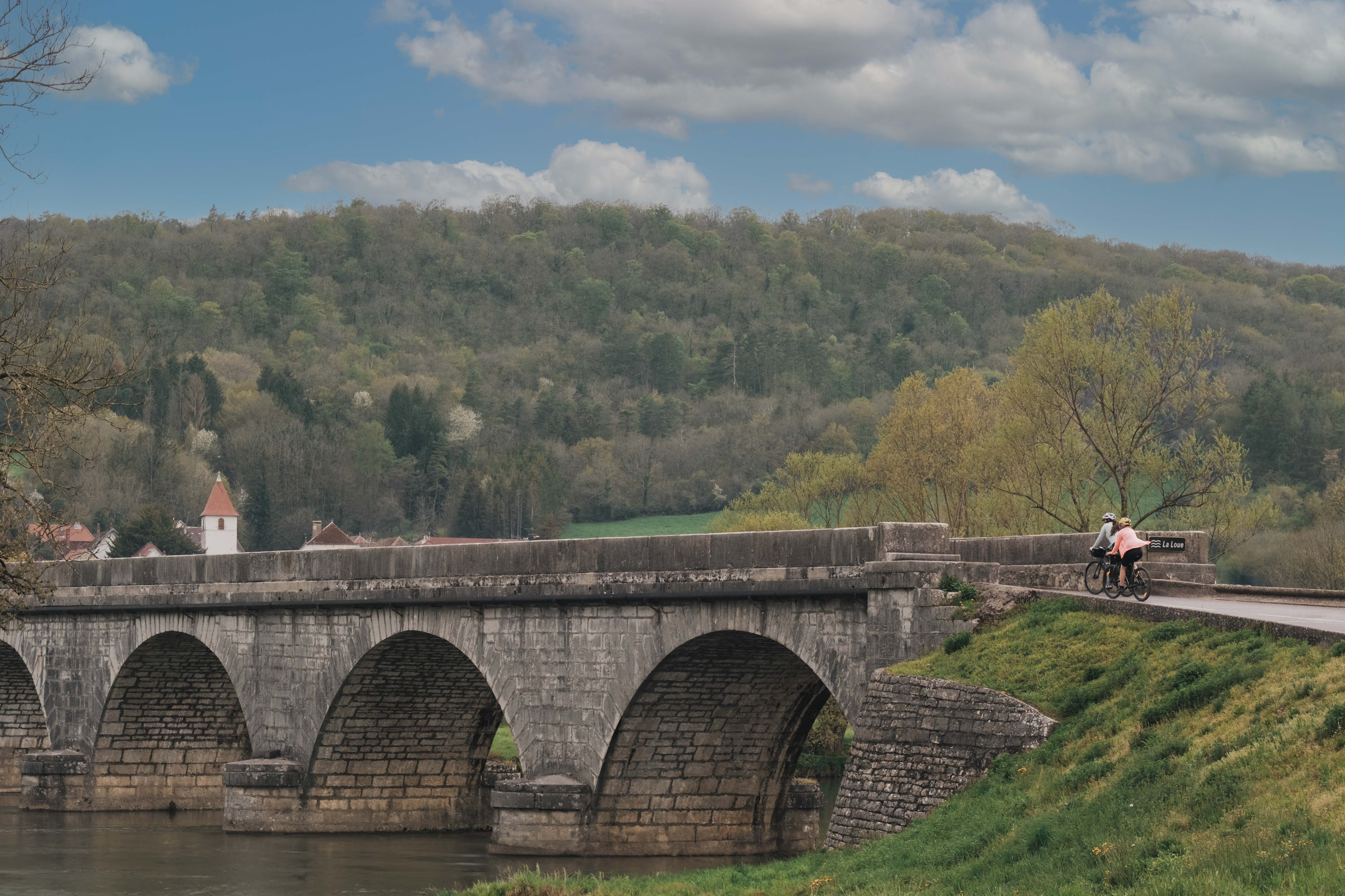 Pont sur la Loue