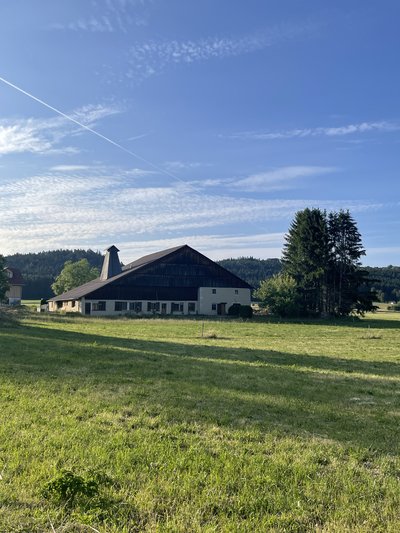 Grange comtoise avec son tuyé