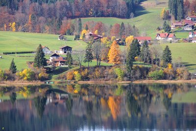 Lac de Saint Point en automne