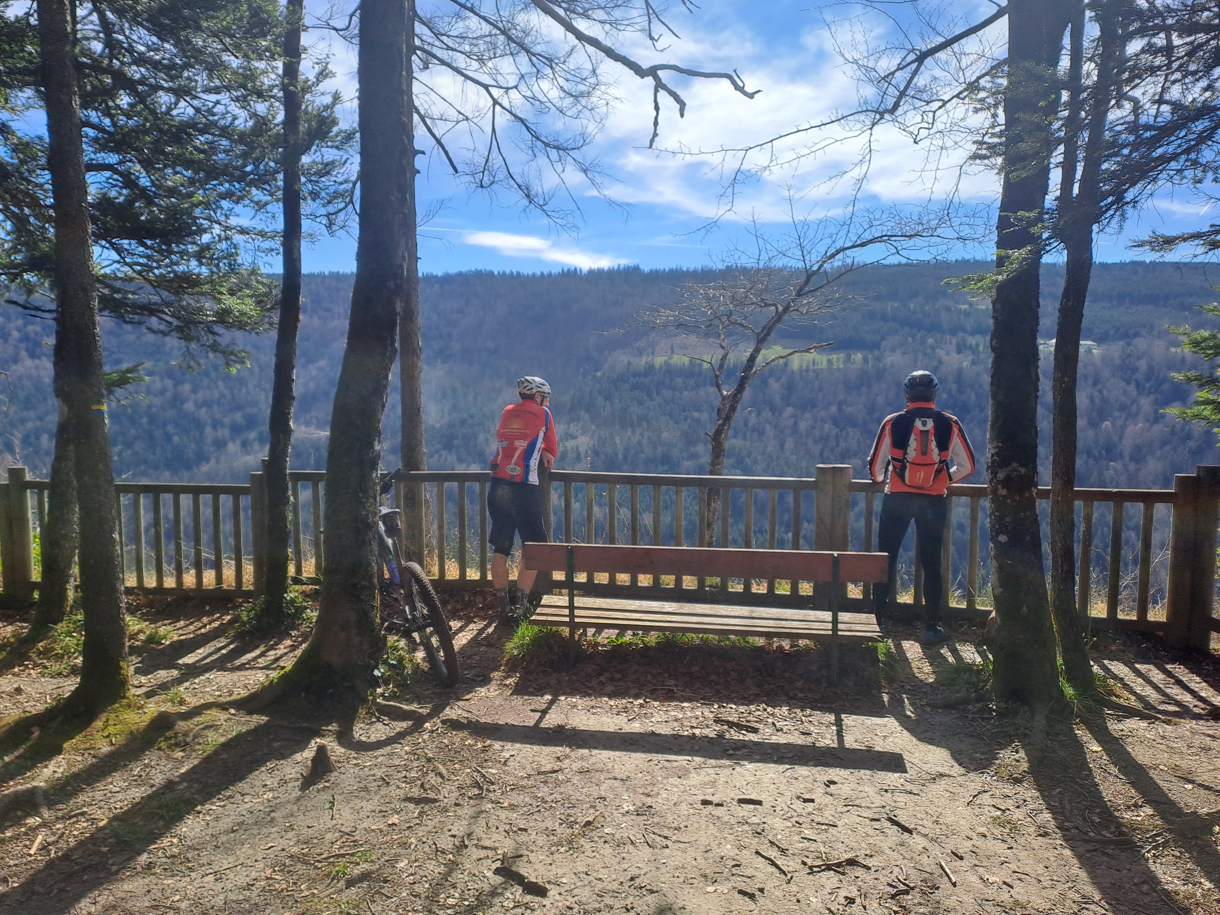 Contemplation depuis le Creux de Hauteroche