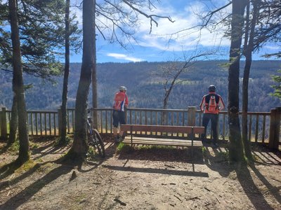Contemplation depuis le Creux de Hauteroche
