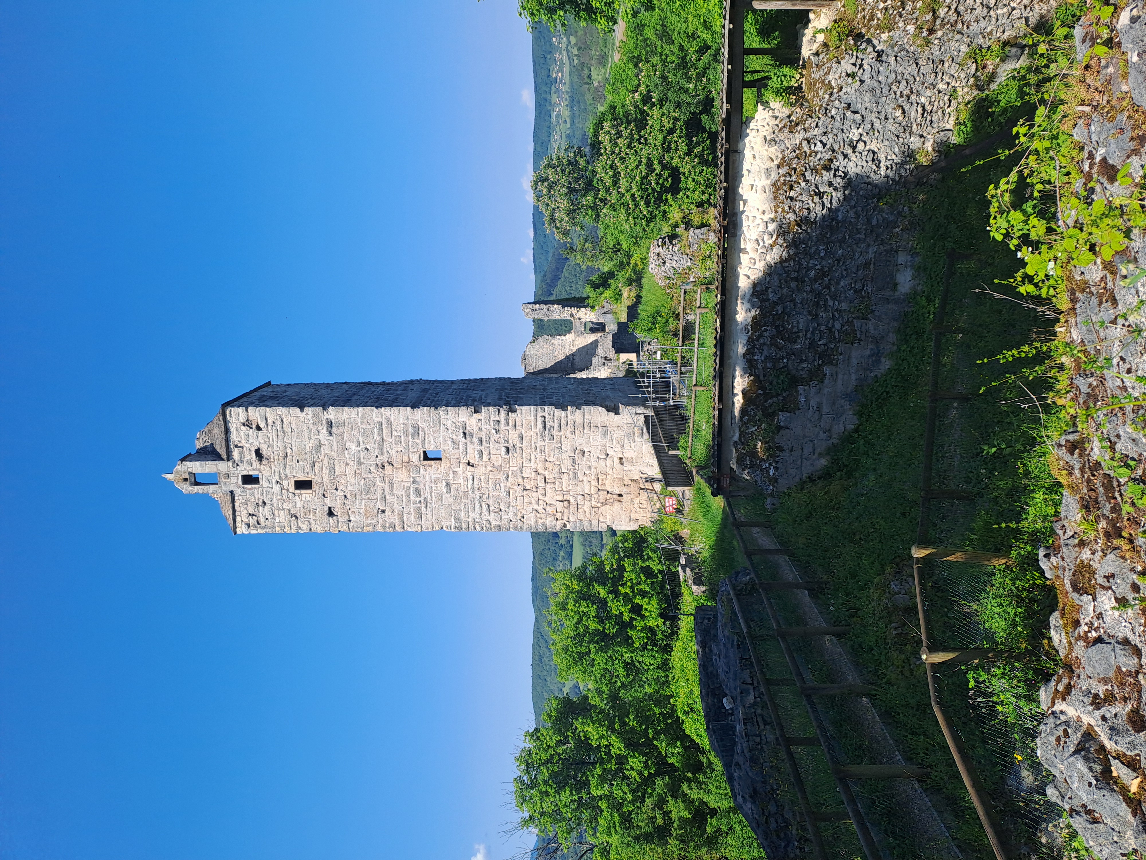 Vue d'ensemble du Castel Saint Denis