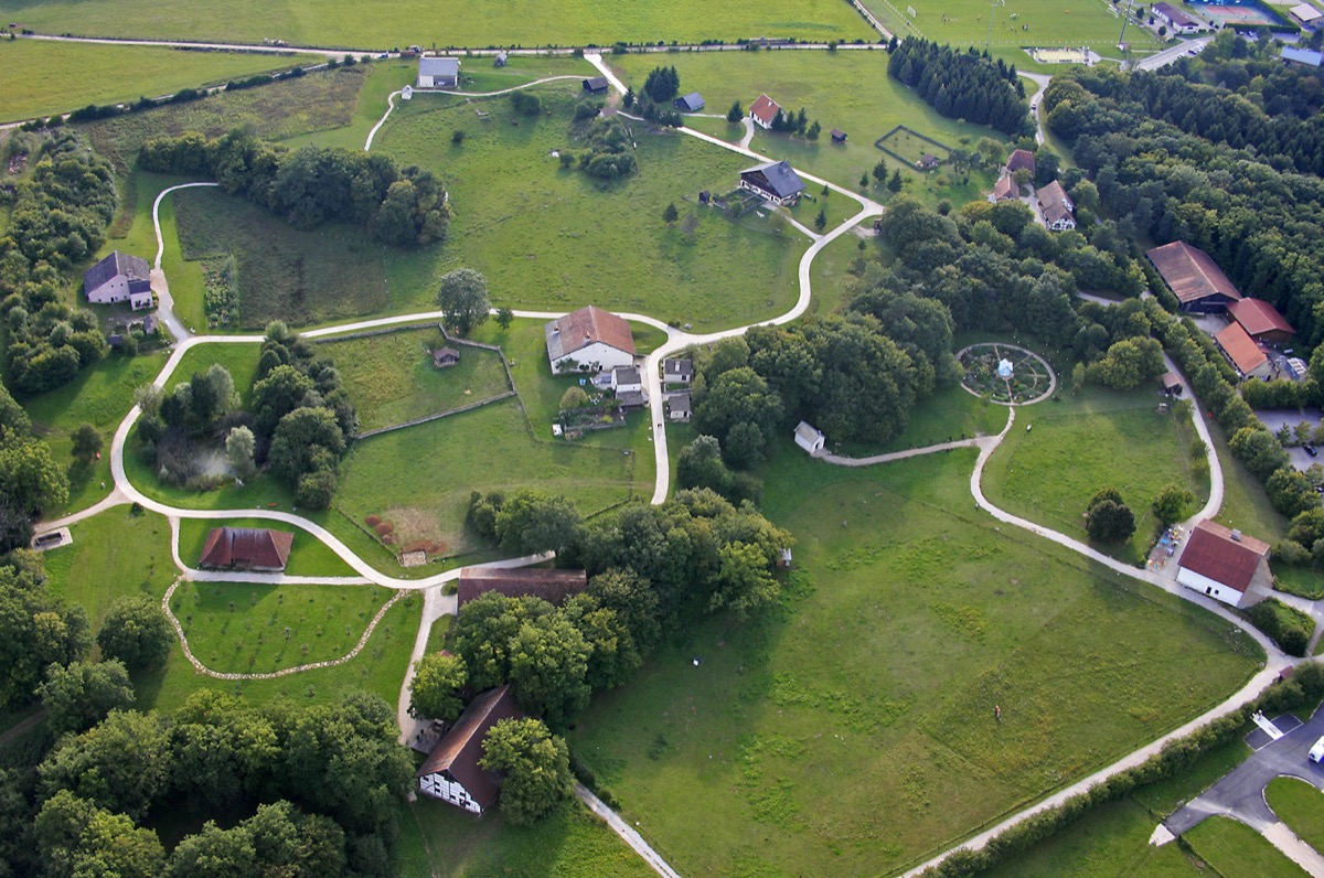 Vue aérienne du musée des Maisons comtoises